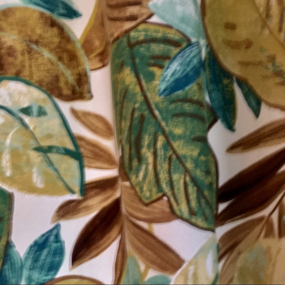 Curtains - Picture 3 of 4